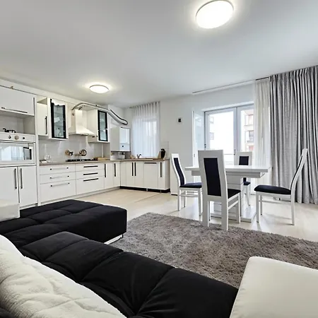 2 Bedroom -parking Location Apartman *